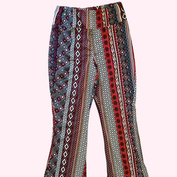 Dalia Collection Multicolor Geometric Flare Pants - Picture 2 of 4